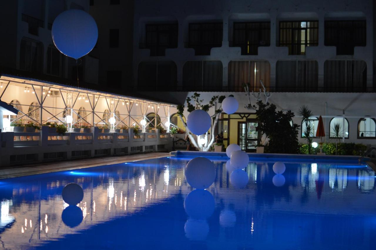 International Resort Mondragone Extérieur photo
