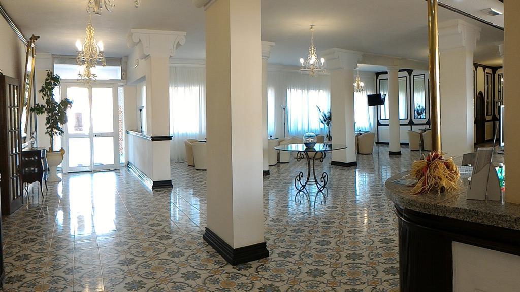 International Resort Mondragone Extérieur photo