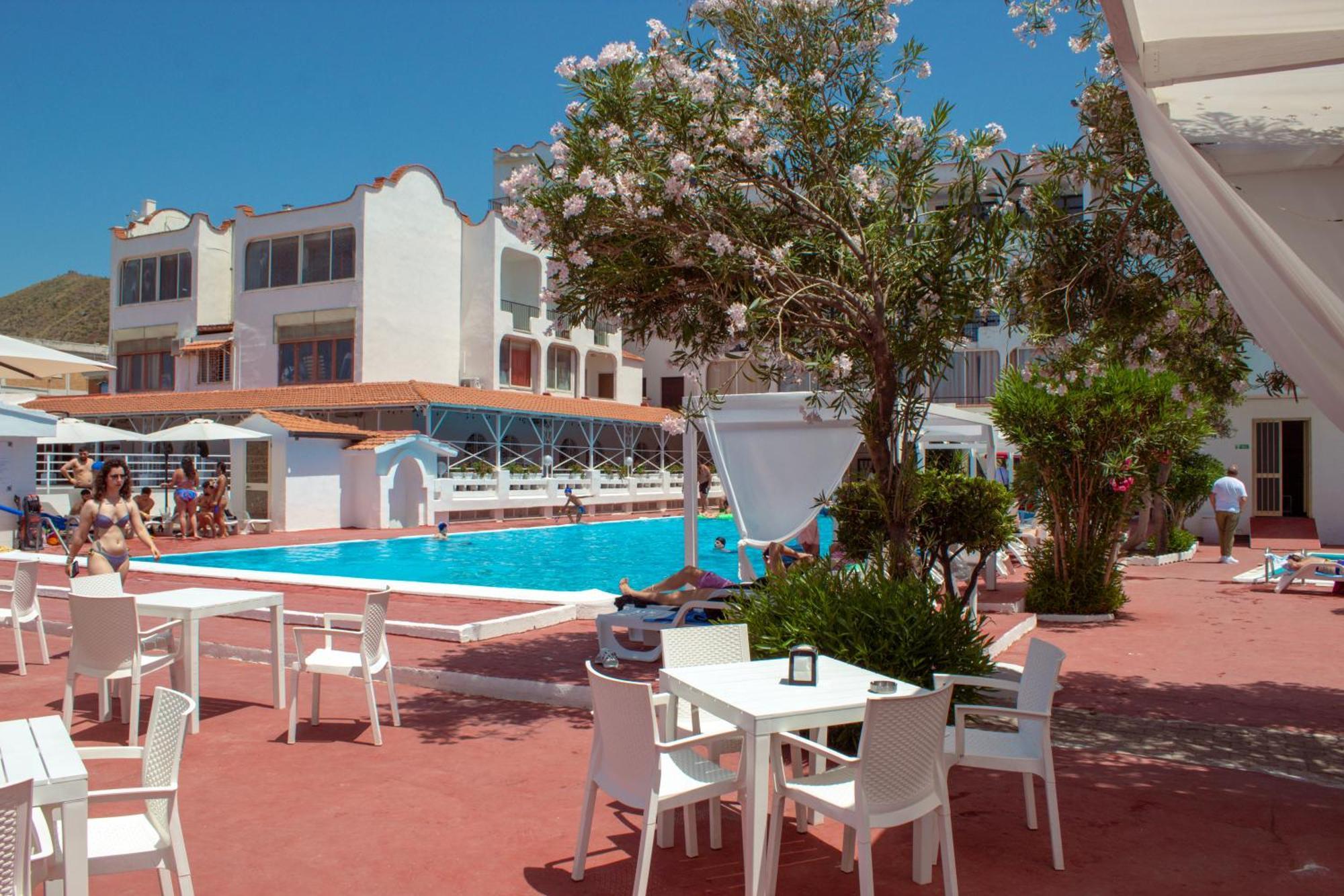 International Resort Mondragone Extérieur photo