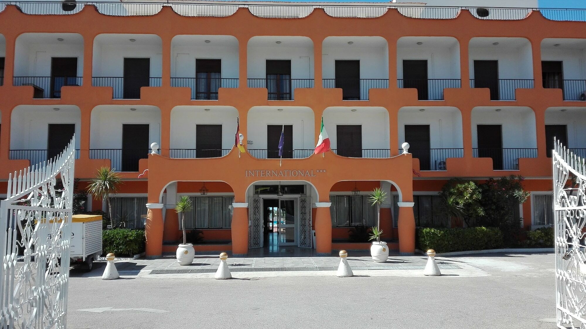 International Resort Mondragone Extérieur photo